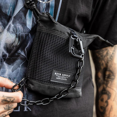 Black URBAN Attitude Shoulder Pouch